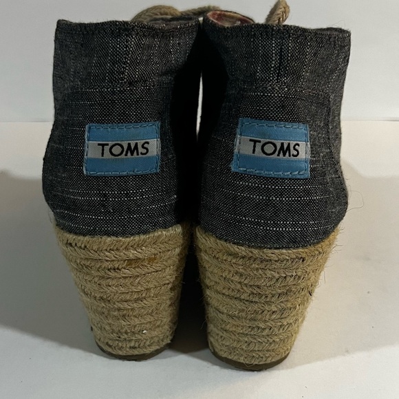 Toms Woman Desert Wedge Shoes Espadrille Bootie Gray Black Chambray Lace Up - Picture 3 of 7